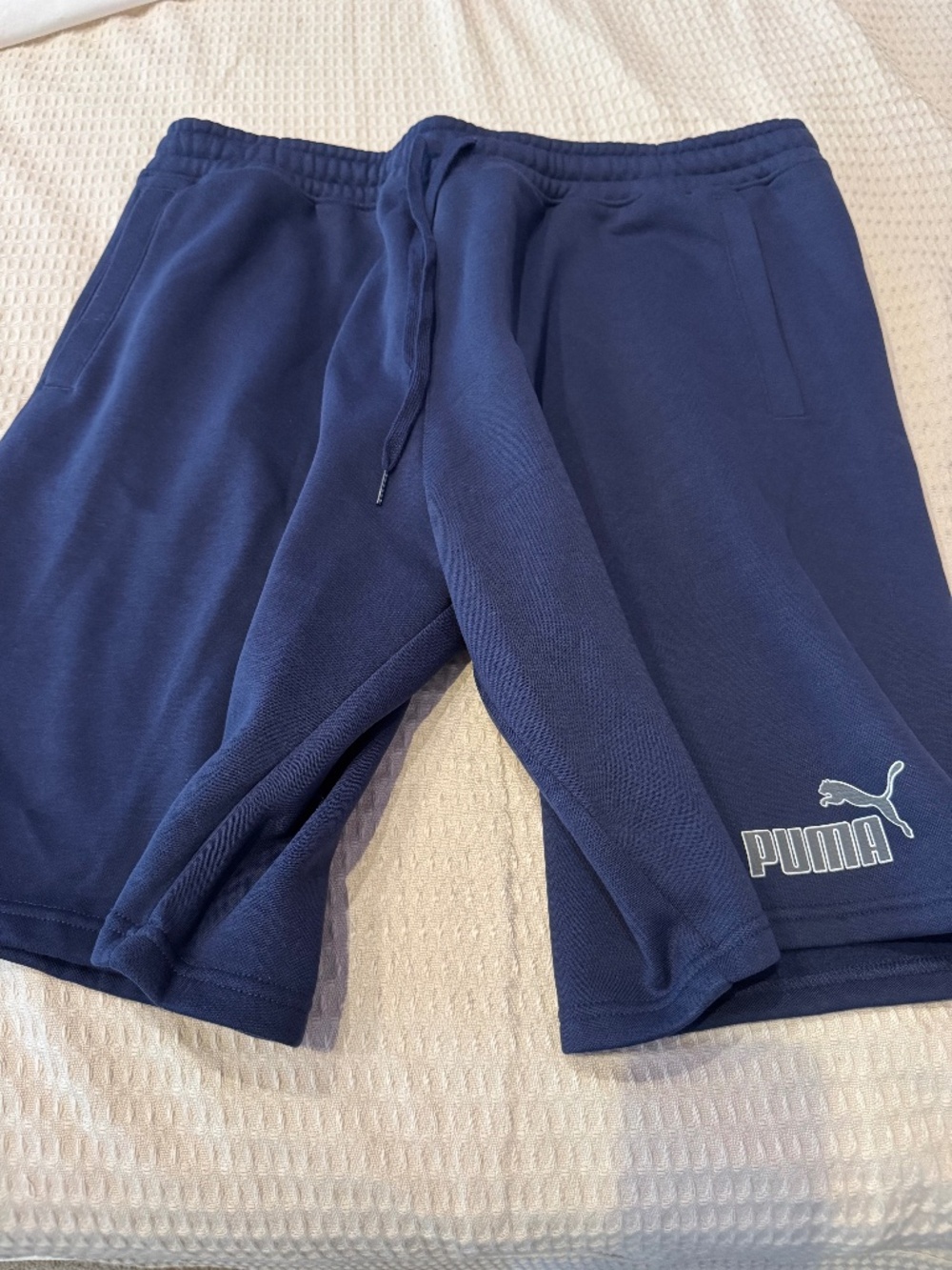 Men’s XXL sweat shorts, dark blue, excellent condition